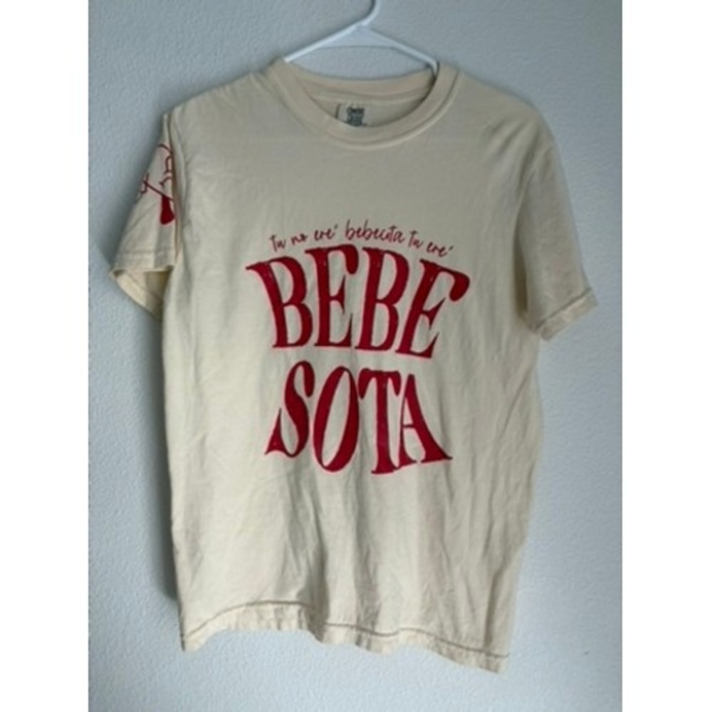 Bad Bunny Bebesota Graphic T-Shirt Comfort Colors Cream Red Heart Small
